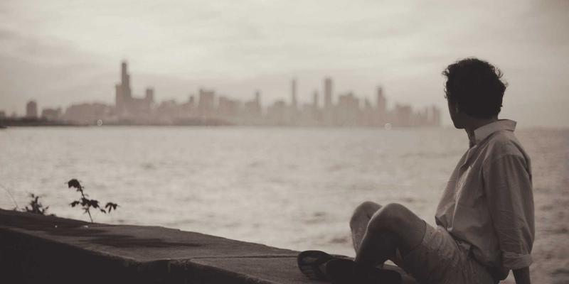 从家纹到个人空间：日本家族制度变迁中的Japanese textiles与woodworking文化印记