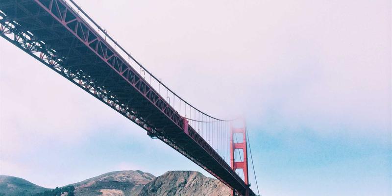 日本传统建筑的精髓：从木工技艺到文化精神的深度探索